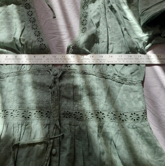 Asos Boho Mini V front and back, long sleeve Size 4 100% cotton eyelet - Picture 12 of 12